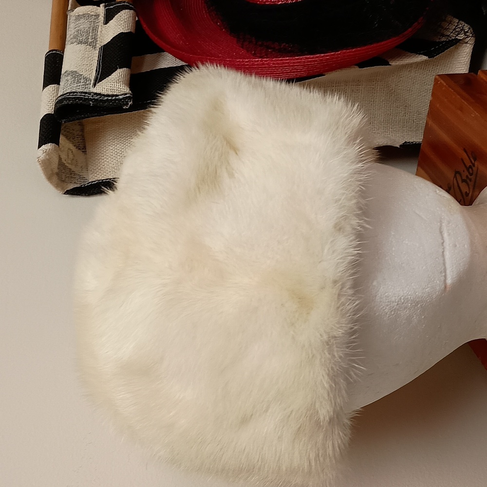 Vintage  pillbox mink hat $56+free scarf